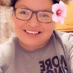 Meet your Posher, Danielle renee